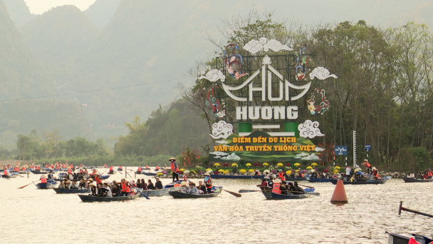 Áp dụng công nghệ phục vụ du khách lễ Chùa Hương