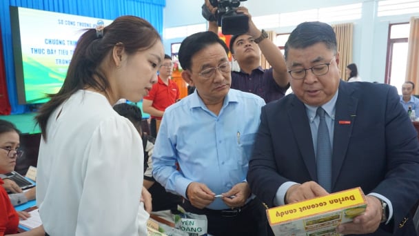 Hơn 30 doanh nghiệp, HTX Vĩnh Long kết nối vào siêu thị GO!