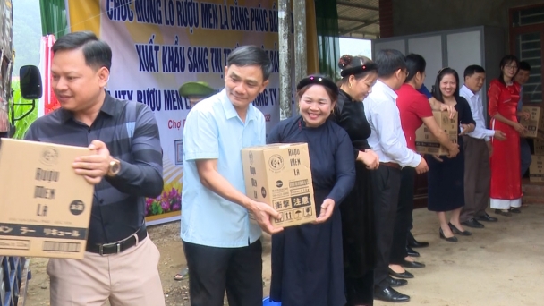 Bắc Kạn xuất khẩu lô rượu men lá đầu tiên sang Nhật Bản