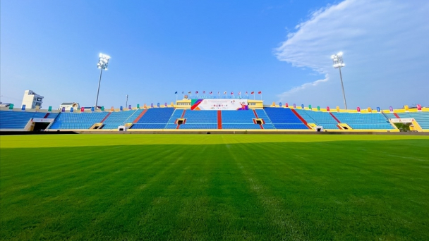 Thép Xanh Nam Định là CLB bóng đá có mặt sân thi đấu tốt nhất V.League