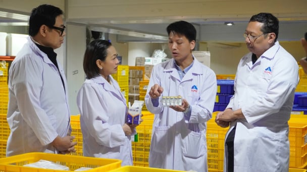 Đại diện Philippines thăm Nhà máy AVAC trước khi nhập 150.000 liều vacxin AVAC ASF LIVE