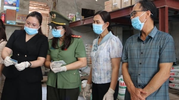 Bát Tràng siết chặt quản lý vật tư nông nghiệp
