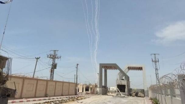 Hamas bất ngờ phóng tên lửa từ Rafah, Israel không kích trả đũa