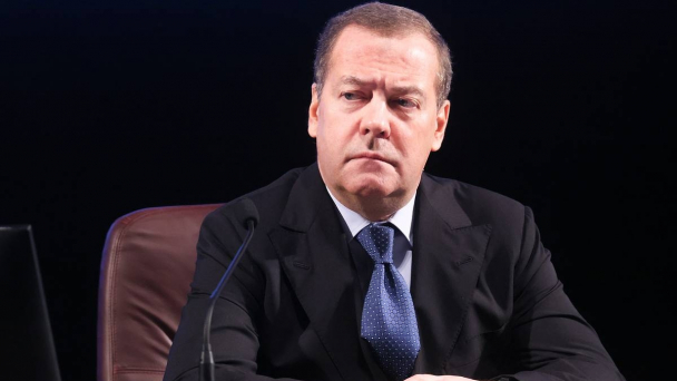 Ông Medvedev: 'Nga sẵn sàng gửi vũ khí cho kẻ thù của Mỹ'