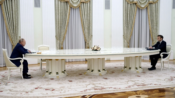 Điện Kremlin khẳng định Nga sẵn sàng đối thoại với Pháp