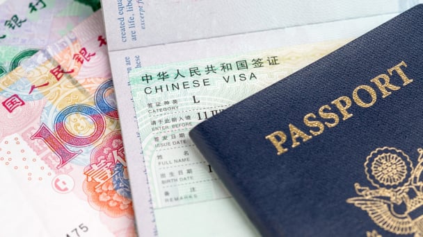 Trung Quốc ra mắt thị thực cạnh tranh nhân tài nước ngoài với Mỹ