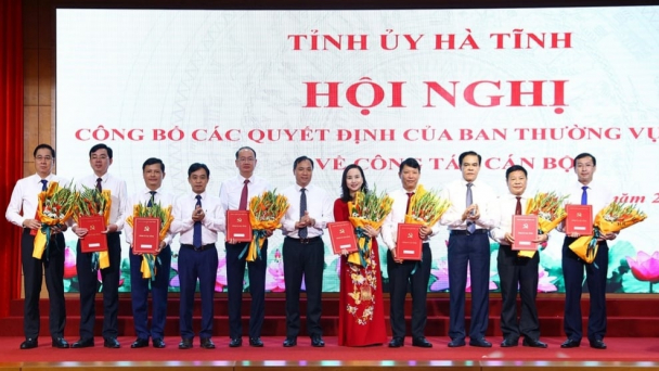 Hà Tĩnh: Luân chuyển, bổ nhiệm 24 lãnh đạo chủ chốt
