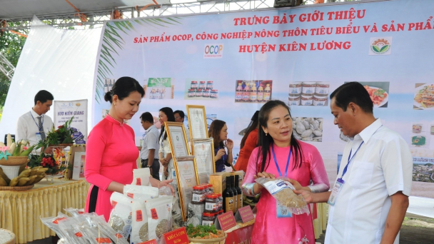 Tăng cường chuyển đổi số và thương mại điện tử cho sản phẩm OCOP