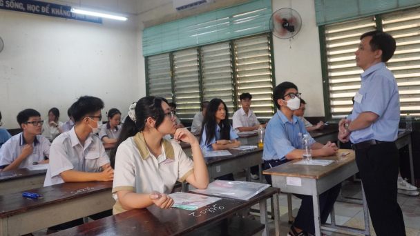 TP.HCM miễn, giảm học phí cho mọi cấp học
