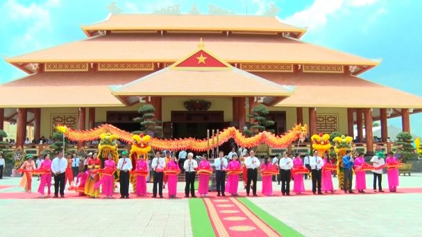 Khánh thành Đền thờ Anh hùng liệt sĩ hy sinh trên tuyến đường 1C