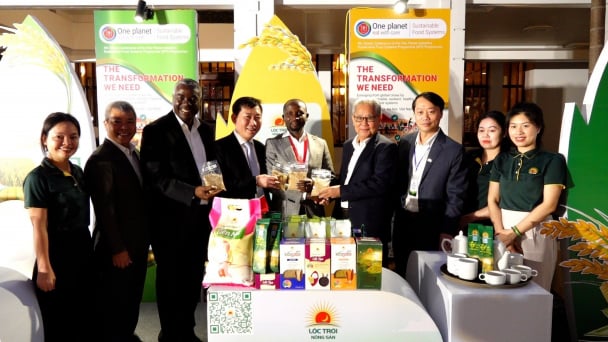 Tập đoàn Lộc Trời trao tặng Rwanda 4 giống lúa chất lượng cao