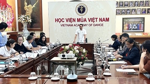 Phụ huynh uất ức vì học sinh muốn tốt nghiệp nhưng trường không tổ chức dạy