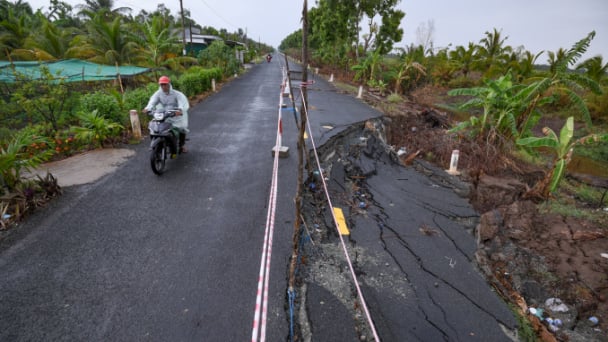 Xây dựng đề án tổng thể phòng, chống sạt lở, sụt lún vùng ĐBSCL