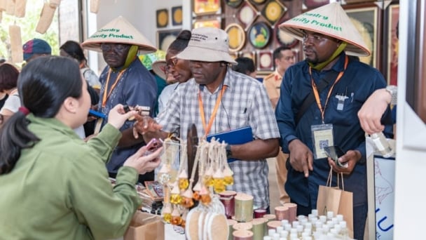Mobilizing international capital and FTAs to facilitate green transformation in agriculture and the environment