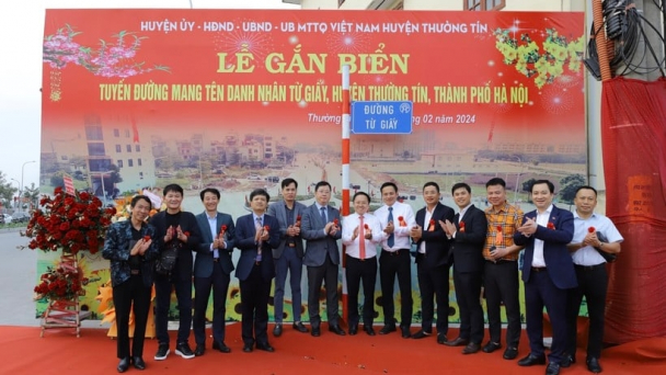 Gắn tên tuyến đường 'cha đẻ' mô hình vườn ao chuồng