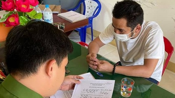 Bắt Phó Giám đốc và thủ quỹ lừa đảo chiếm đoạt hàng chục tỷ đồng