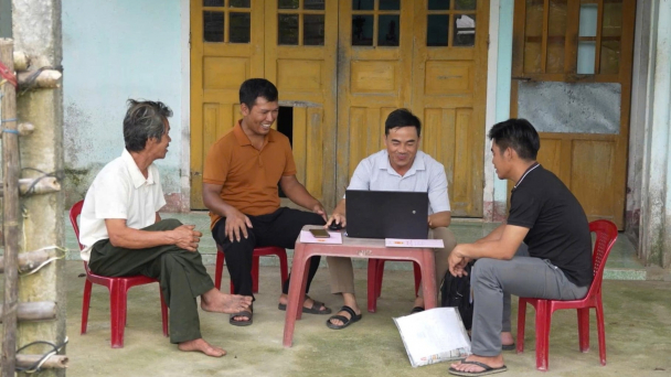 Đòn bẩy từ thông tin giúp người nghèo tự vươn lên