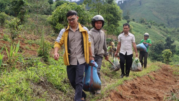 Khơi thông sinh kế để giảm nghèo bền vững