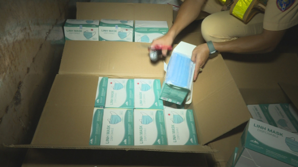 Phát hiện hơn 67.000 khẩu trang y tế không rõ nguồn gốc