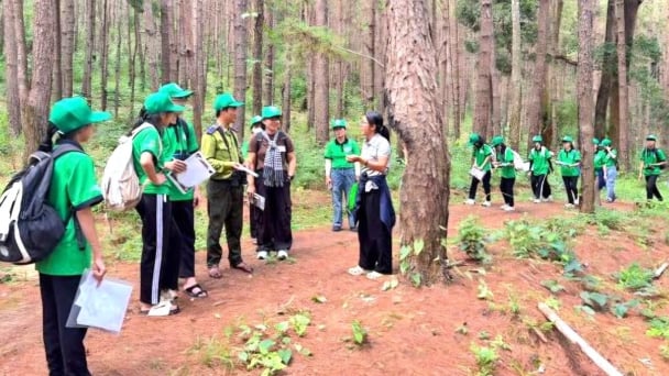 ‘Một ngày làm kiểm lâm’ tại Vườn Quốc gia Kon Ka Kinh
