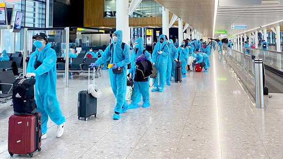 Hà Nội không cách ly tập trung với hành khách bay về từ TP.HCM