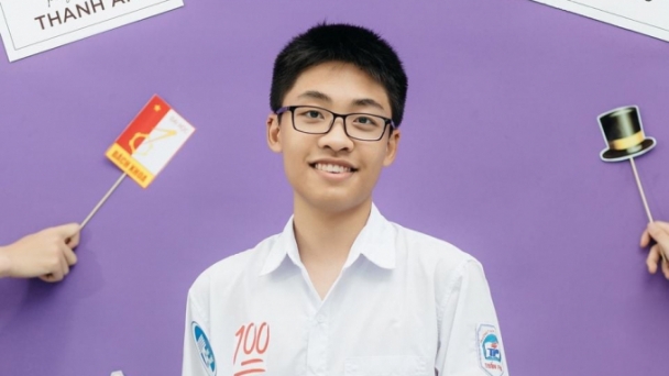 Thủ khoa khối A người Hải Phòng ít học thêm, thích học trên mạng