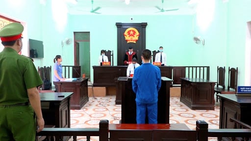 Bị phạt tù vì nuôi nhốt trái phép động vật hoang dã