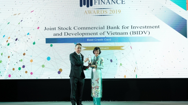 BIDV nhận giải thưởng 'Thẻ tín dụng tốt nhất Việt Nam'