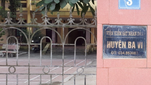 Kiểm sát viên Đỗ Văn Khoa gạ tình, tống tiền: Có không đường dây chạy án?
