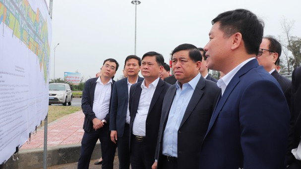 Nghệ An cách ly các trường hợp đã tiếp xúc với đoàn Bộ KH-ĐT
