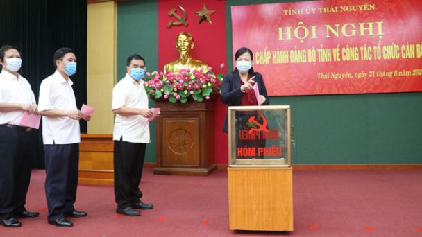 Ông Trịnh Việt Hùng được bầu làm Phó Bí thư Tỉnh ủy Thái Nguyên