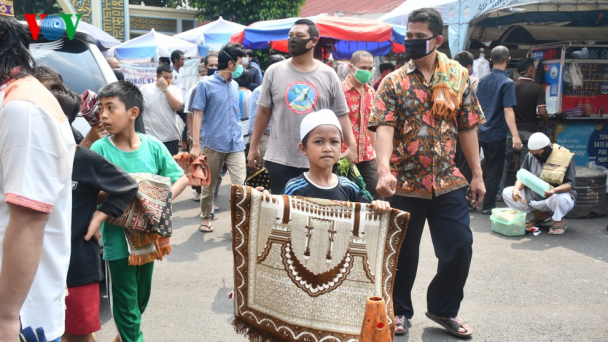 Indonesia đặt cược rủi ro vào vacxin Trung Quốc