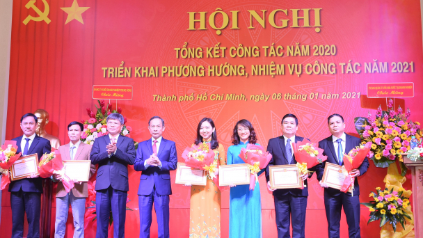 Đảng bộ VRG hoàn thành tốt nhiệm vụ giữa ‘bão’ Covid-19