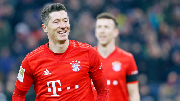 Siêu tiền đạo Bayern Munich lọt top 3 chân sút vĩ đại Champions League