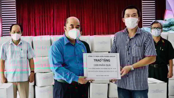 Thêm 1.500 phần quà 'tiếp sức’ người dân tại TP.HCM