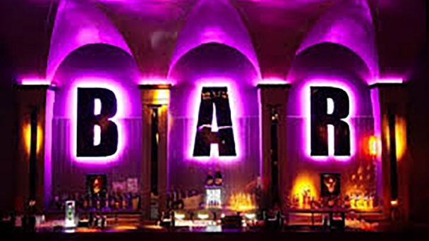 Cho phép quán bar, vũ trường, karaoke hoạt động trở lại