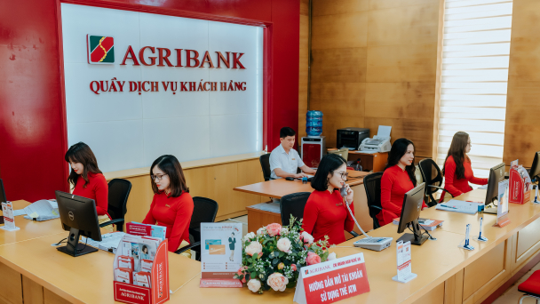 Agribank xếp hạng cao nhất trong các Ngân hàng Việt Nam