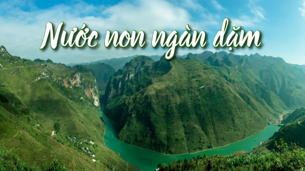 Cao nguyên đá hùng vĩ, cao nguyên đất tráng lệ vẽ nên cảnh sắc Hà Giang