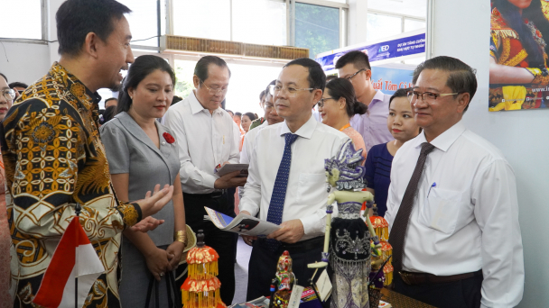 Cần Thơ giới thiệu thành tựu trong 20 năm phát triển