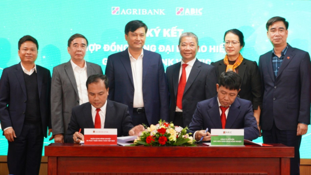 Nâng tầm hợp tác, Bảo hiểm Agribank ngược dòng trước cơn bão ‘niềm tin’