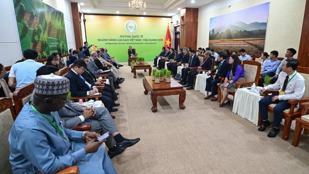 Đại sứ, Bộ trưởng các nước đặc biệt ấn tượng với lúa gạo Việt Nam