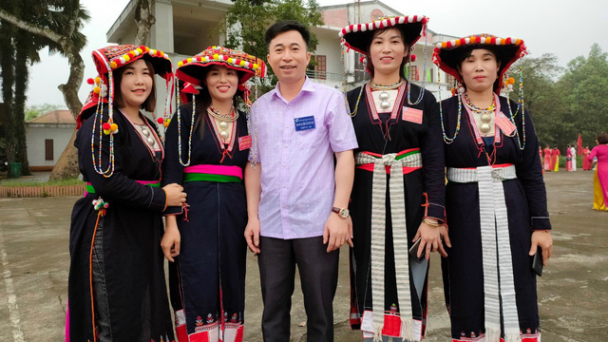Huyện miền núi thoát nghèo từ làm du lịch cộng đồng