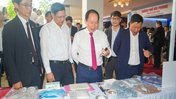 Nhà đầu tư nước ngoài ‘vừa là bạn vừa là đối tác của Hải Phòng’