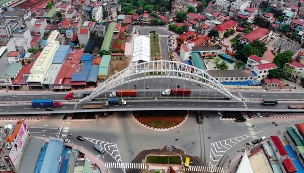 Hải Phòng: Phân luồng giao thông sửa chữa cầu vượt Nguyễn Văn Linh