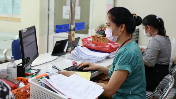Thưởng Tết 2025 của cán bộ, công chức, viên chức có gì mới?