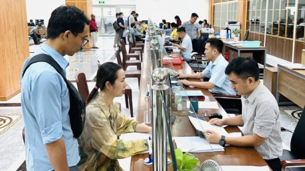 Công chức, viên chức nghỉ do tinh giản được bảo lưu hoặc nhận BHXH 1 lần