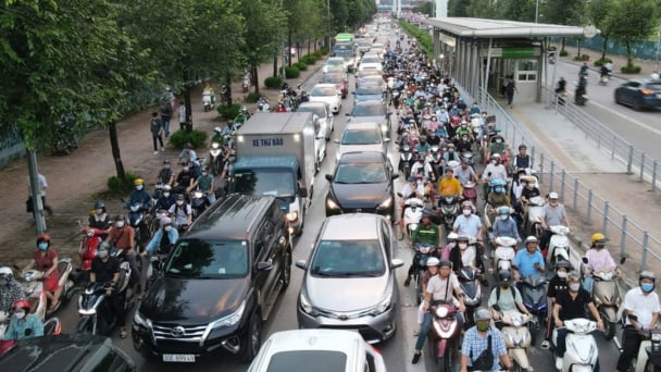 Hà Nội: Cấm ô tô lưu thông, đỗ xe đường Thanh Bình trong giờ cao điểm