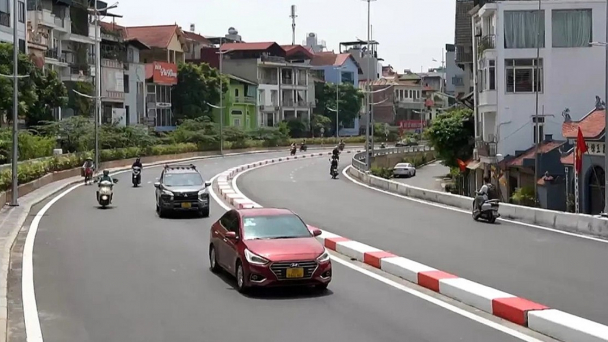 Sở GTVT Hà Nội cấm nhiều phương tiện qua đường Âu Cơ từ ngày 20/1