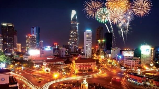 TP.HCM tổ chức 15 điểm bắn pháo hoa giao thừa