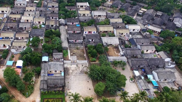 Trung Quốc cấm cư dân thành thị mua bán đất nông thôn